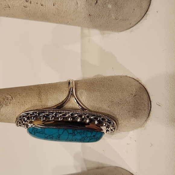 Sterling Silver Intricate Artistry Oval set Ring- Size 9.5 - Picture 4 of 8